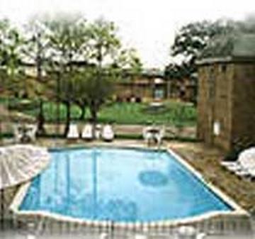 Best Western Old Main Lodge Waco Exterior photo