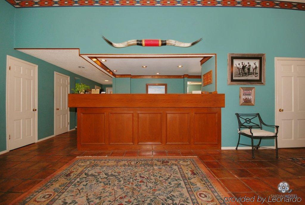 Best Western Old Main Lodge Waco Interior photo