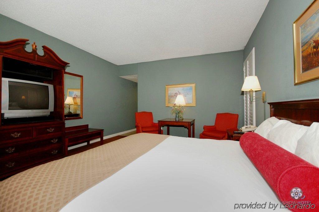 Best Western Old Main Lodge Waco Room photo