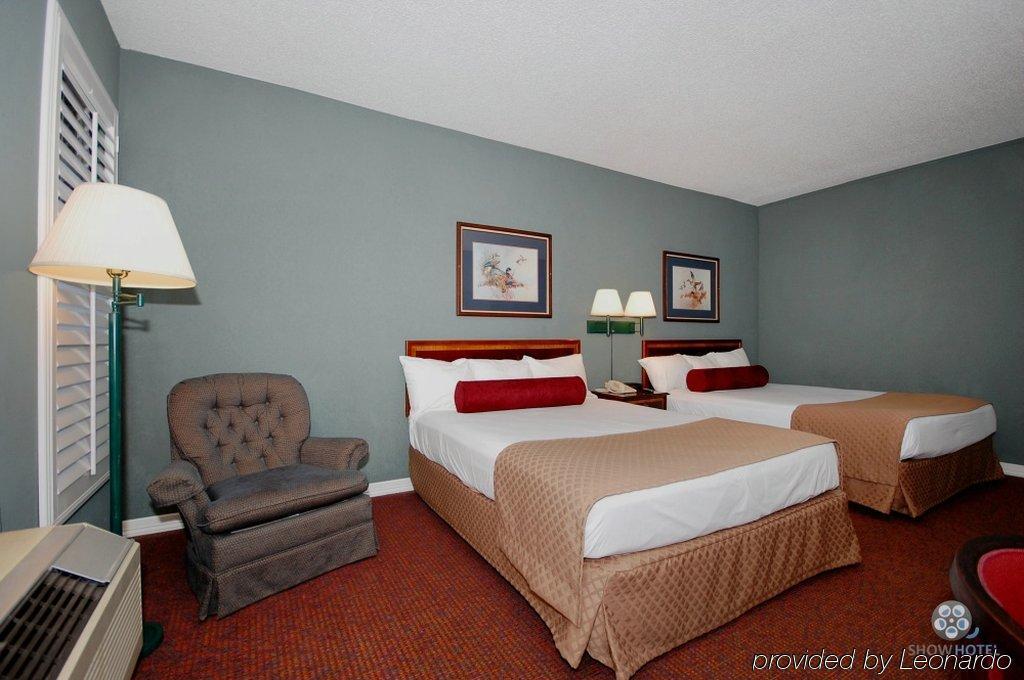 Best Western Old Main Lodge Waco Exterior photo